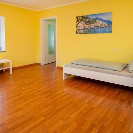 Monteur-/ Arbeiter-Apartment_ Wohnung 4 Memmingen Eksteriør billede