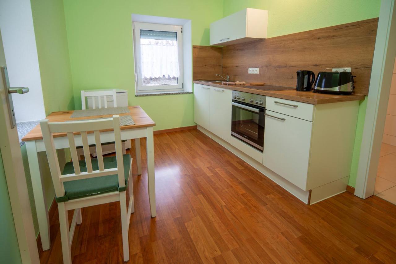 Monteur-/ Arbeiter-Apartment_ Wohnung 4 Memmingen Eksteriør billede